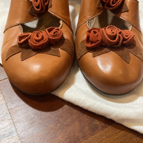 Anthropologie Miss Albright Rosette Heels - Picture 8 of 8